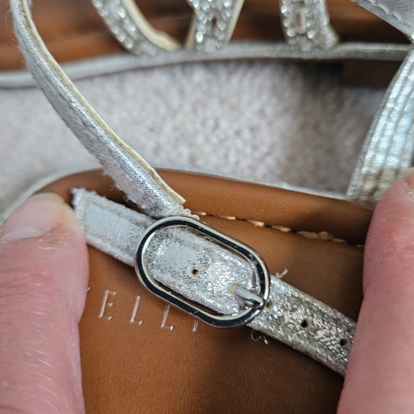 Kelly and Katie Flat Sandals Size 9M - Picture 7 of 7